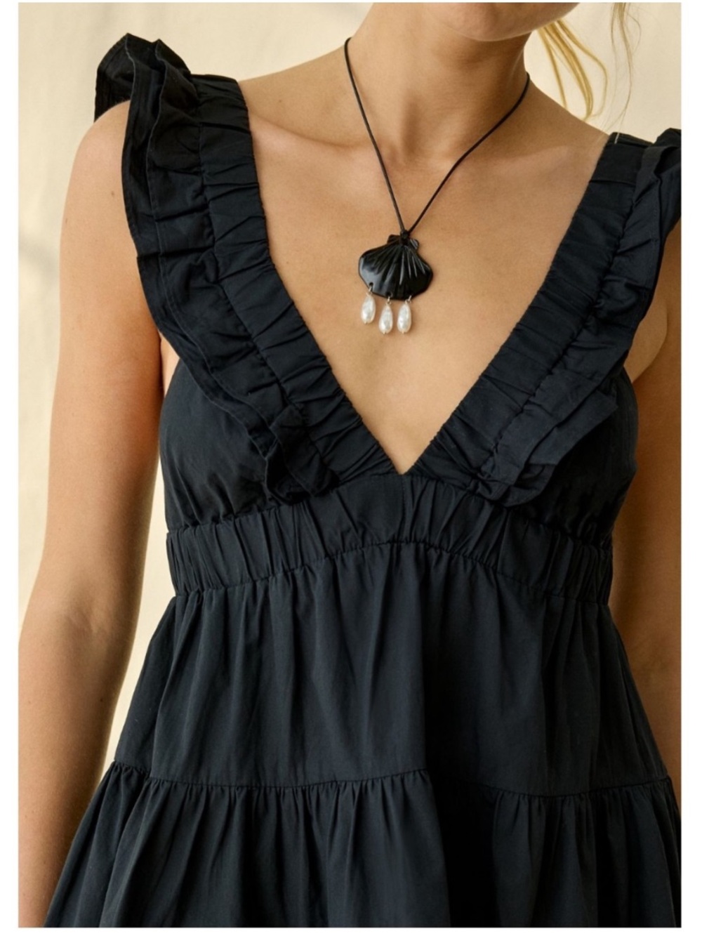 🟤NWT KIMCHI BLUE Tiered Ruffle Mini Dress in Black MED - Picture 2 of 5